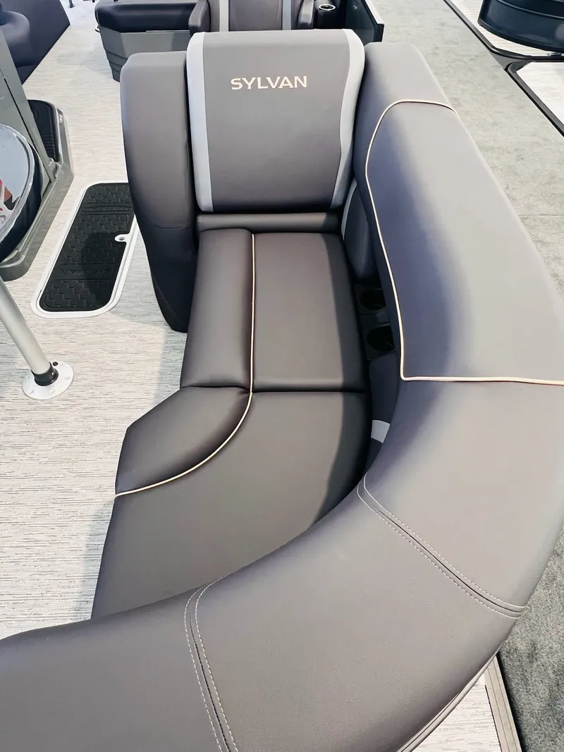 Slide: The Image of Sylvan X3 CLZ DH Mirage - Platinum Pkg 2026 - 8