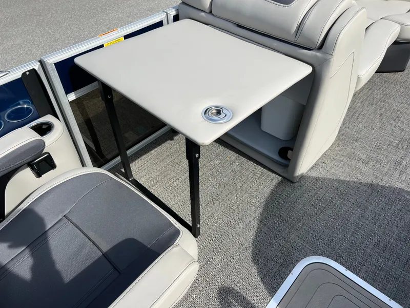 Slide: The Image of Barletta Cabrio 22QC 2024 - 12