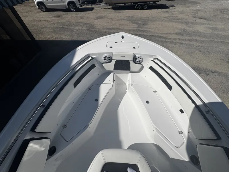 Slide: The Image of Tidewater 220 LXF 2026 - 12