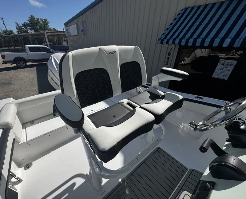 Slide: The Image of Tidewater 220 LXF 2026 - 19