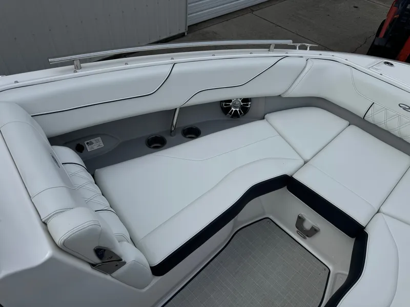 Slide: The Image of Regal LS6 2023 - 17