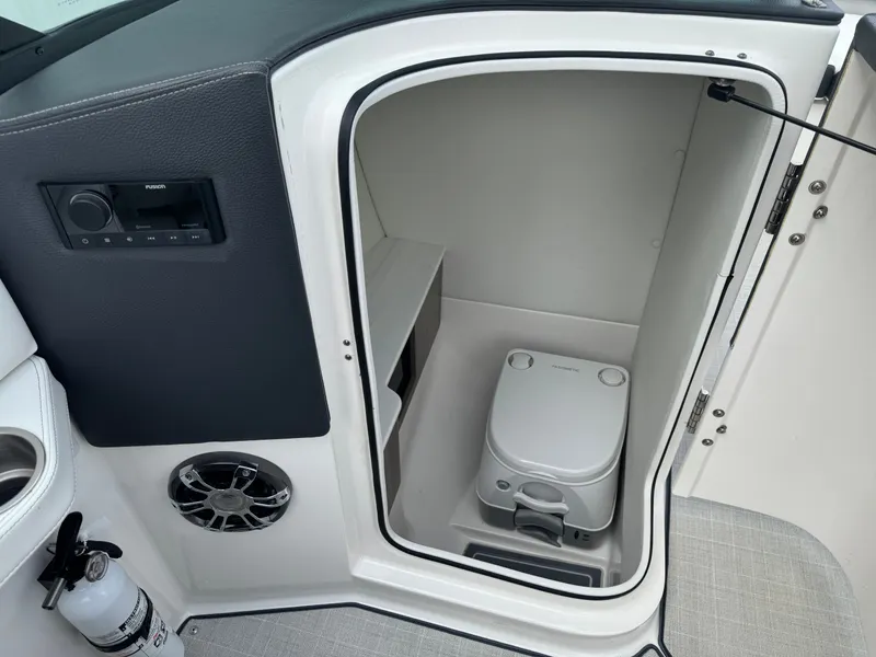 Slide: The Image of Regal LS6 2023 - 20