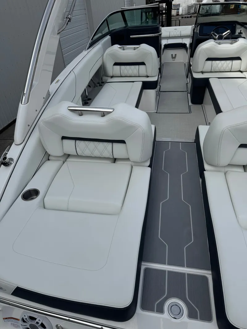 Slide: The Image of Regal LS6 2023 - 8