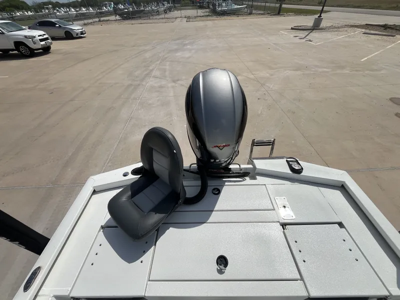 Slide: The Image of Avid 19 FS 2024 - 24