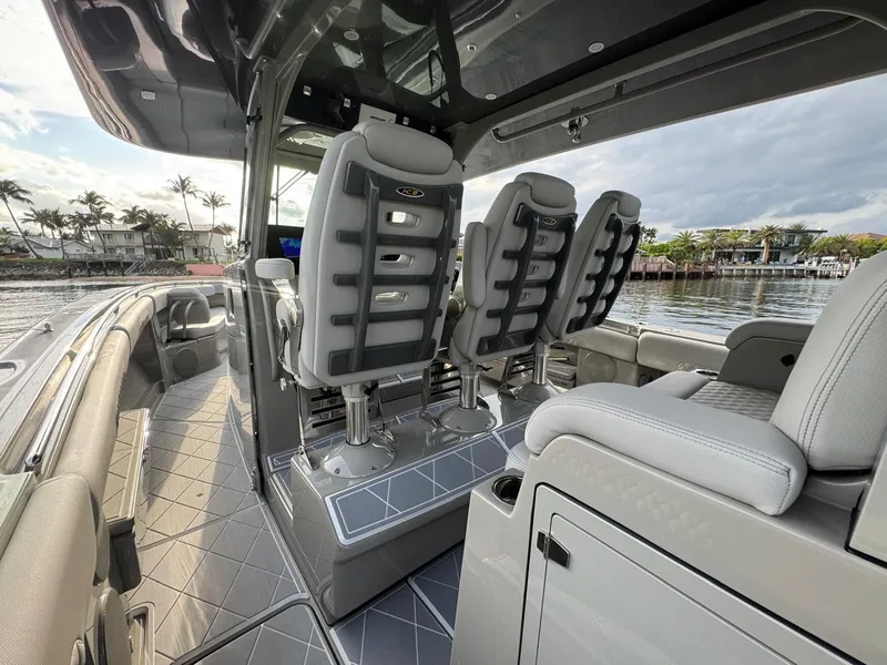 Slide: The Image of HCB 42 Lujo 2024 - 14