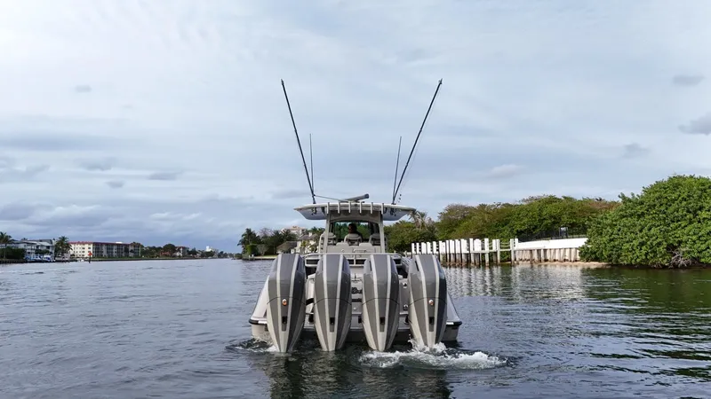 Slide: The Image of HCB 42 Lujo 2024 - 3