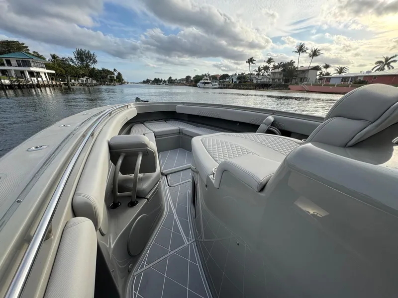 Slide: The Image of HCB 42 Lujo 2024 - 7