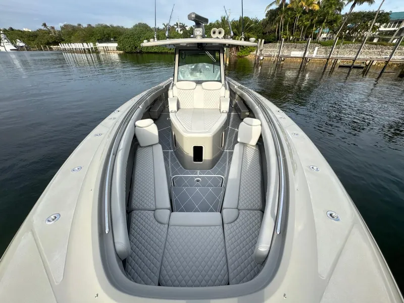 Slide: The Image of HCB 42 Lujo 2024 - 9