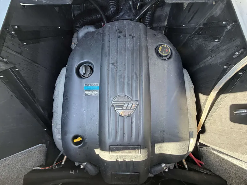 Slide: The Image of Malibu Wakesetter 22 LSV 2025 - 17