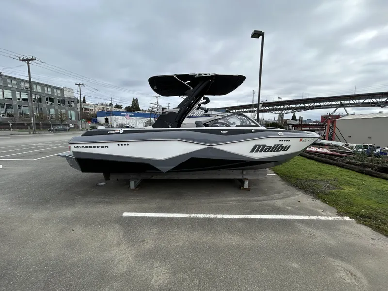 The Image of Malibu Wakesetter 22 LSV 2025 - 1