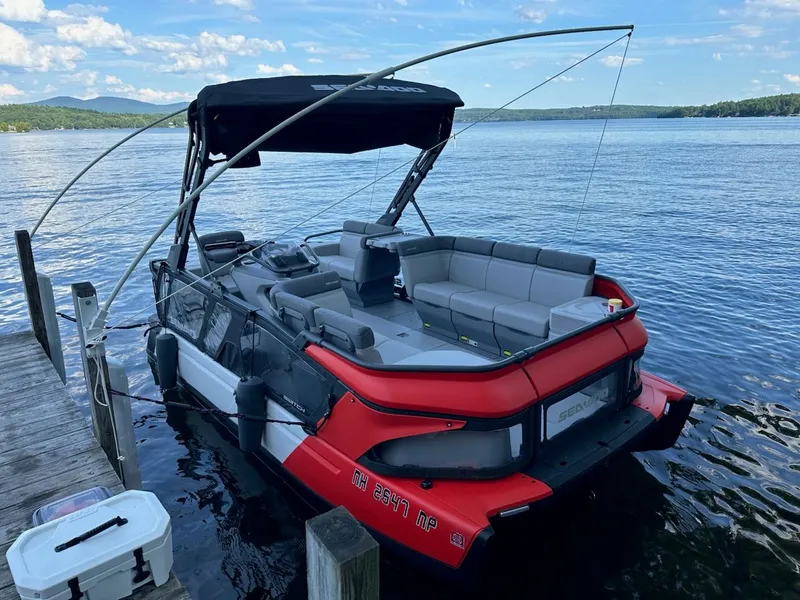Slide: The Image of Sea-Doo Switch Cruise 18 2023 - 5