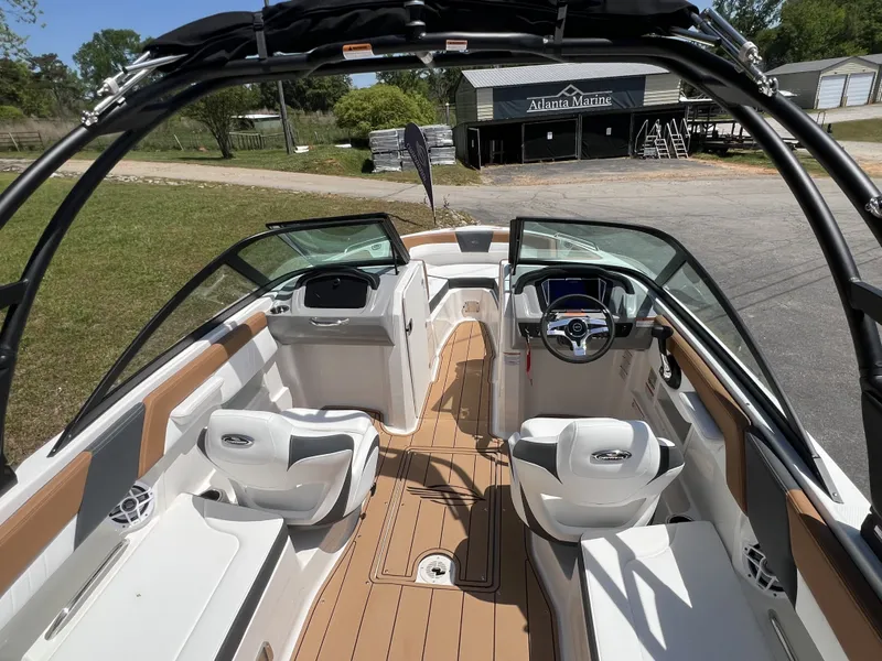 Slide: The Image of Chaparral 23 SSi OB 2026 - 6