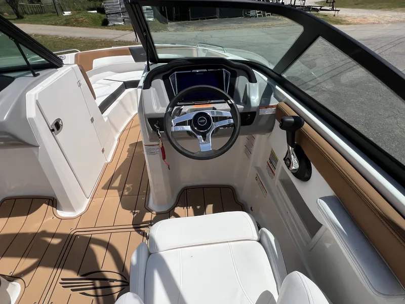 Slide: The Image of Chaparral 23 SSi OB 2026 - 7