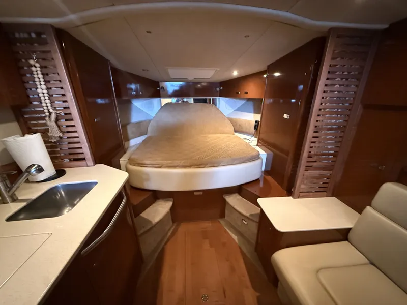 Slide: The Image of Sea Ray Sundancer 370 2011 - 12