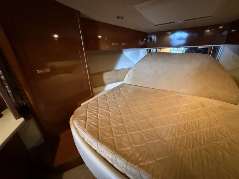 Slide: The Image of Sea Ray Sundancer 370 2011 - 14