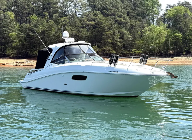 Slide: The Image of Sea Ray Sundancer 370 2011 - 5
