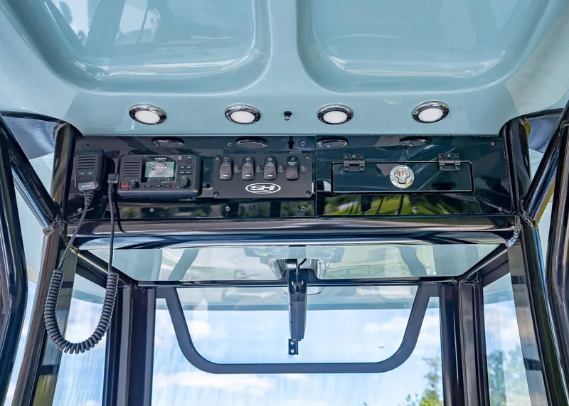 Slide: The Image of Sea Hunt BX 25 FS 2026 - 16