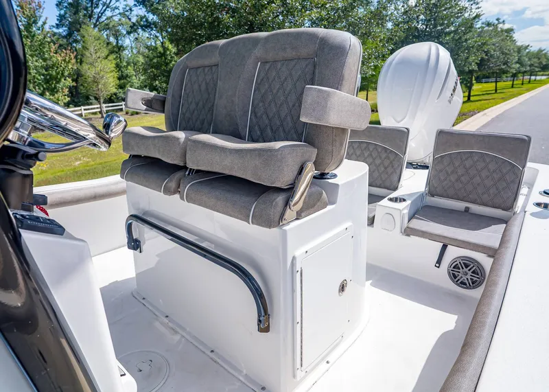 Slide: The Image of Sea Hunt BX 25 FS 2026 - 19