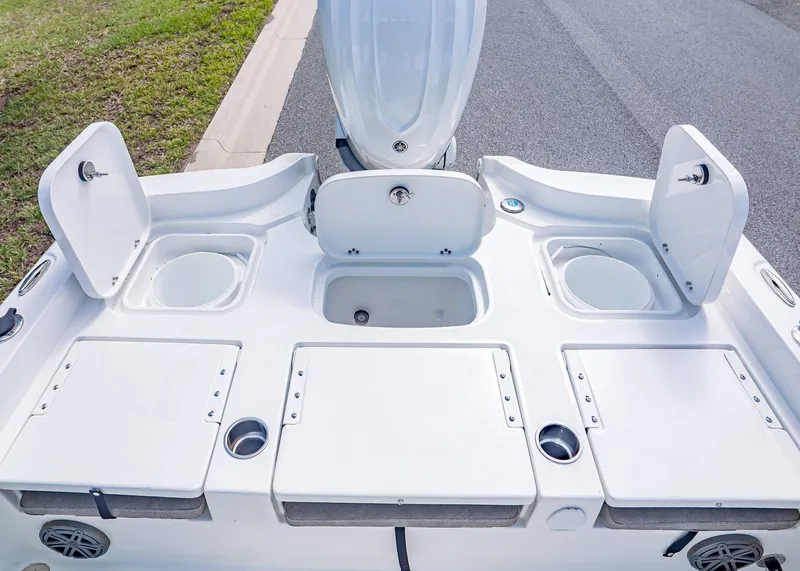 Slide: The Image of Sea Hunt BX 25 FS 2026 - 7