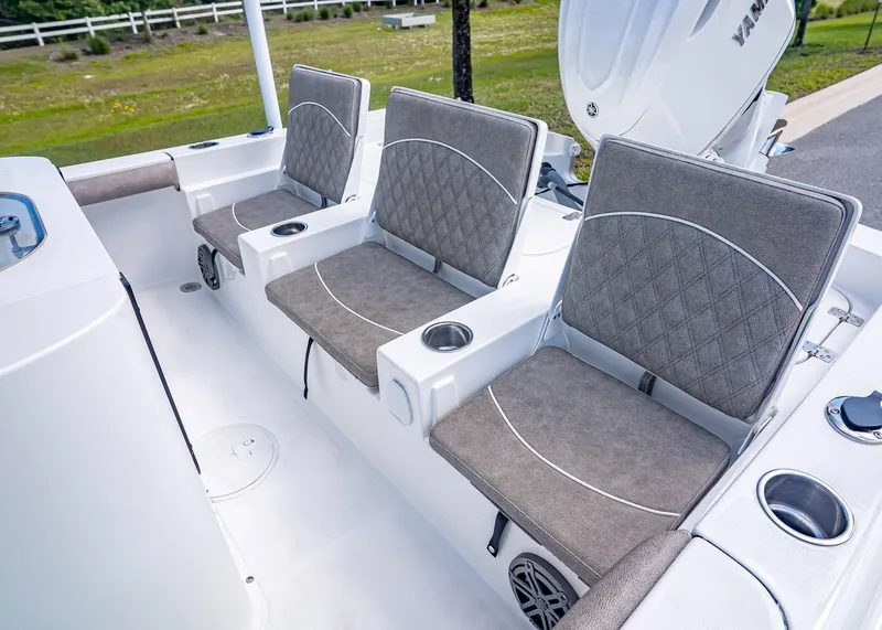 Slide: The Image of Sea Hunt BX 25 FS 2026 - 8