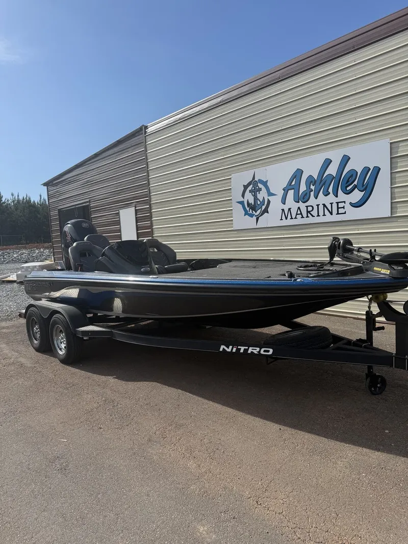 The Image of Nitro Z Series Z18-150HP PRO XS-UPGRADED TRAILER 2019 - 1
