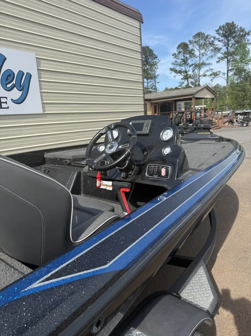 Slide: The Image of Nitro Z Series Z18-150HP PRO XS-UPGRADED TRAILER 2019 - 3