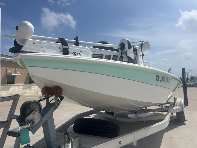 Slide: The Image of Avid 19 FS 2024 - 3