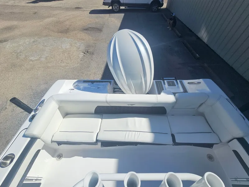 Slide: The Image of Tidewater 220 LXF 2026 - 3