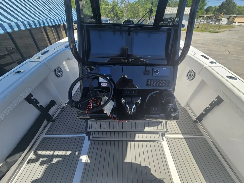 Slide: The Image of Tidewater 282 Bluewater 2026 - 11