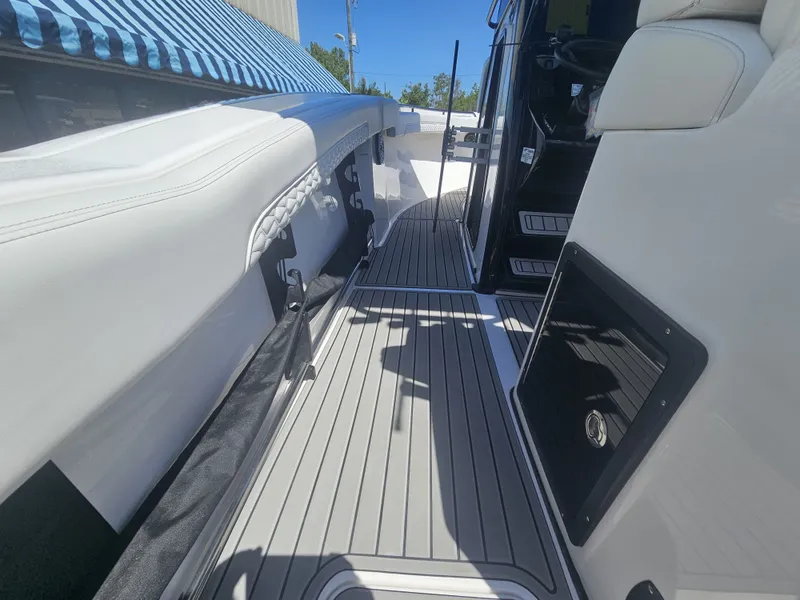 Slide: The Image of Tidewater 282 Bluewater 2026 - 17