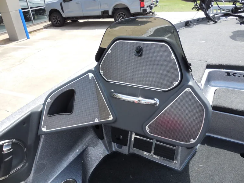 Slide: The Image of Ranger Z 522 2012 - 21