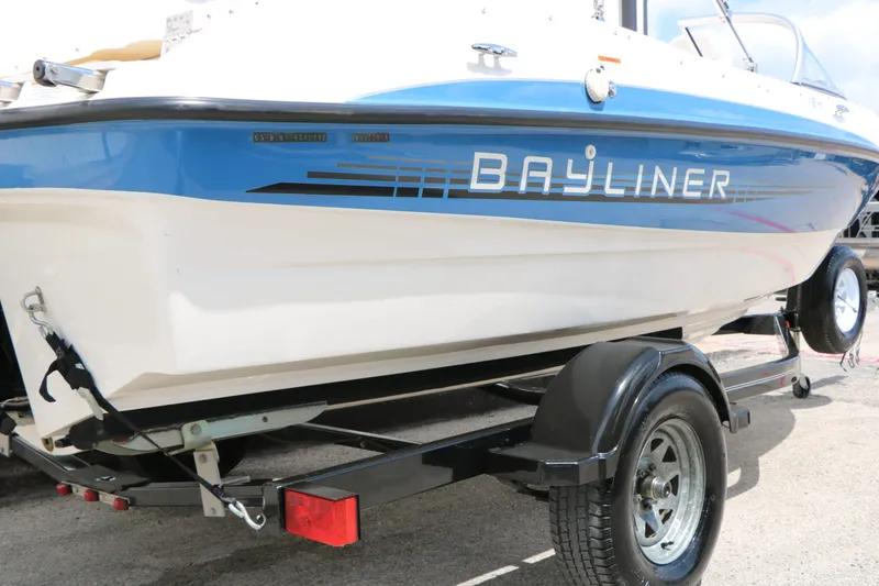 Slide: The Image of Bayliner 184 Fish & Ski 2012 - 10