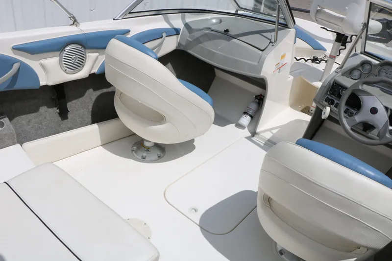 Slide: The Image of Bayliner 184 Fish & Ski 2012 - 20