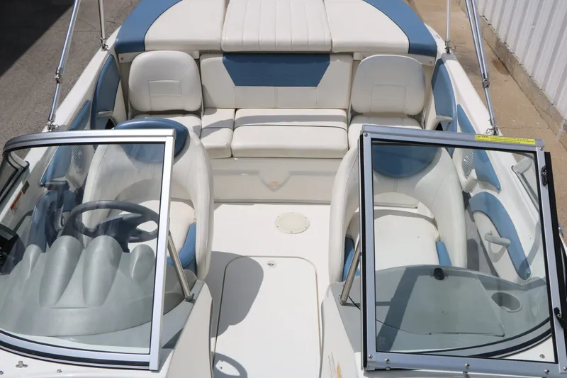 Slide: The Image of Bayliner 184 Fish & Ski 2012 - 37