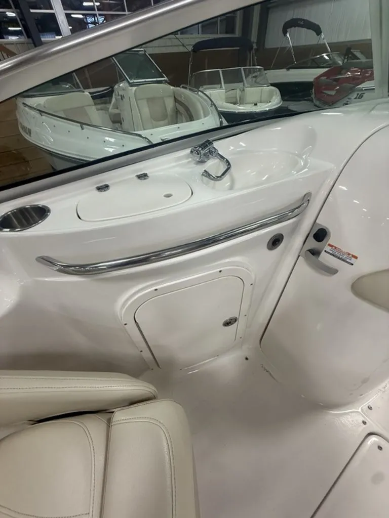 Slide: The Image of Chaparral 236 2005 - 18