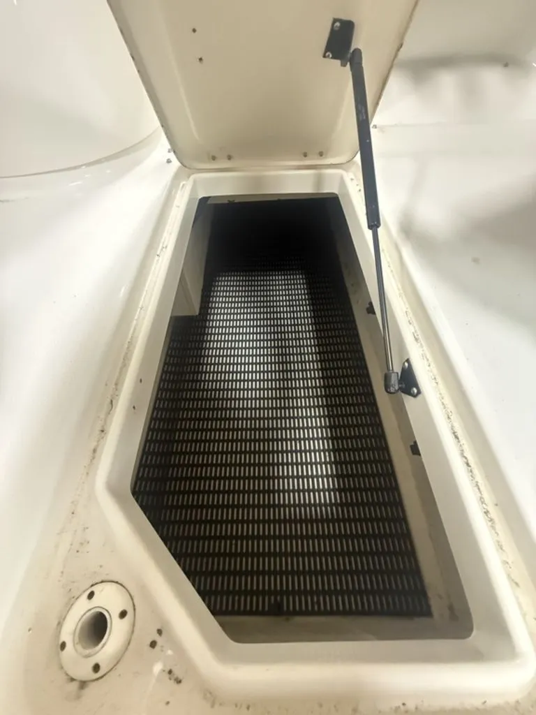 Slide: The Image of Chaparral 236 2005 - 20