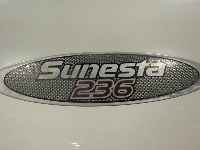 Slide: The Image of Chaparral 236 2005 - 23