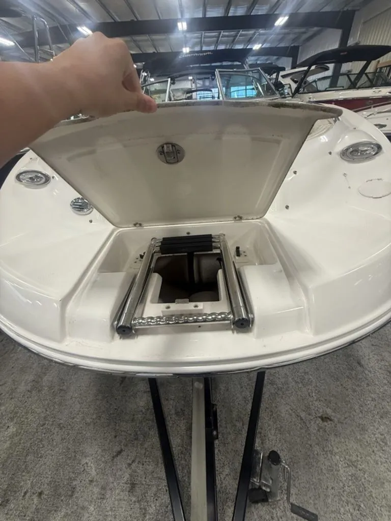 Slide: The Image of Chaparral 236 2005 - 3