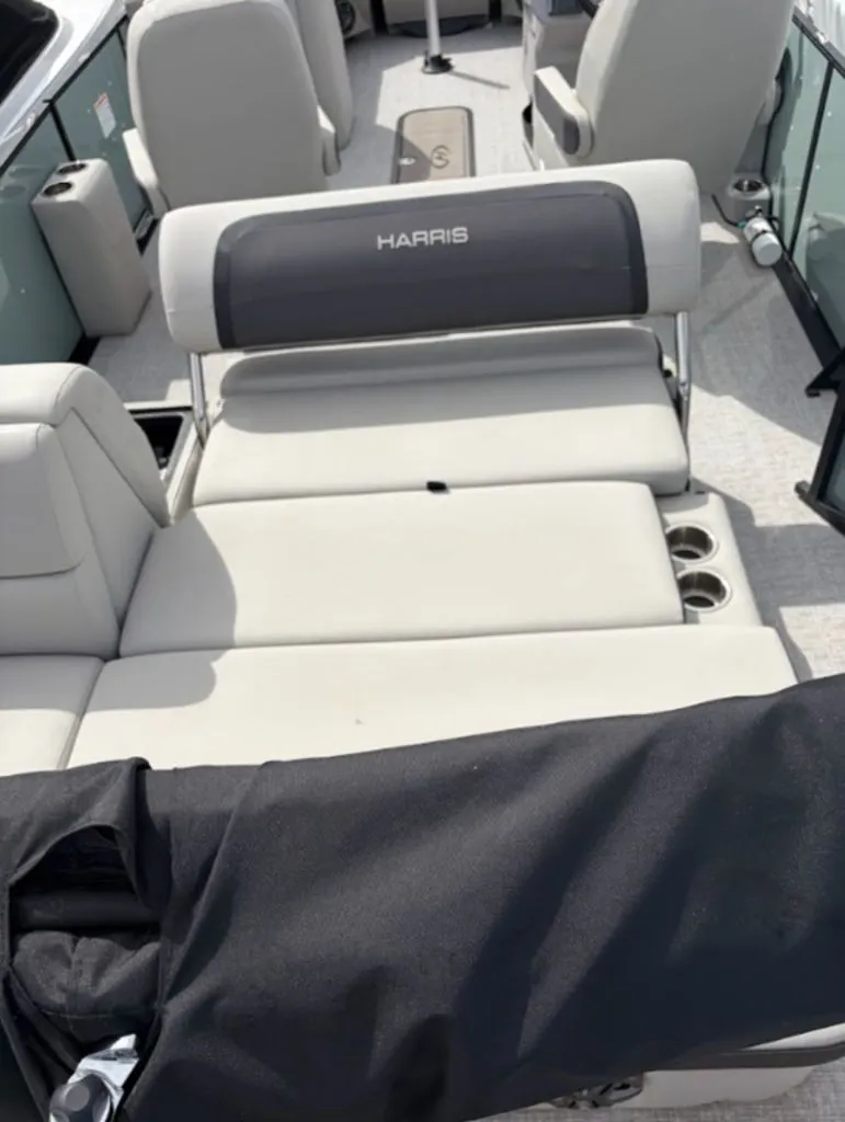 Slide: The Image of Harris HCX23 2024 - 3