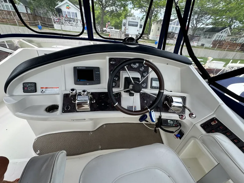 Slide: The Image of Carver 33 SUPER SPORT 2005 - 6