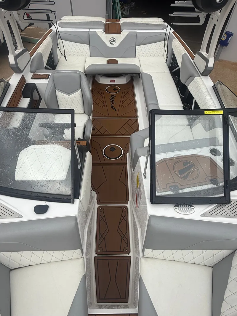 Slide: The Image of Tigé Z3 2021 - 3