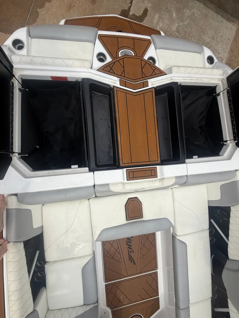 Slide: The Image of Tigé Z3 2021 - 9