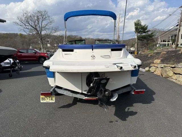 Slide: The Image of Sea Ray 185 Sport 2012 - 16
