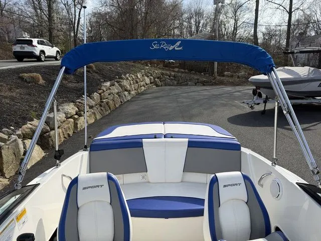 Slide: The Image of Sea Ray 185 Sport 2012 - 8