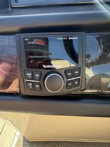 Slide: The Image of Bentley Pontoons Elite 220 Admiral 2023 - 16