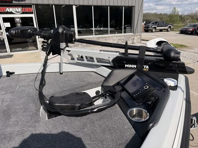 Slide: The Image of Phoenix Bass Boat 818 Pro 2026 - 9