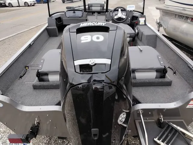 Slide: The Image of Lowe FM 1675 WT 2022 - 10