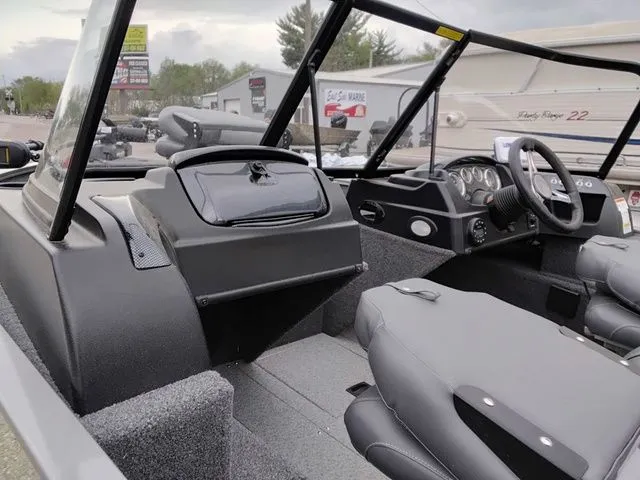 Slide: The Image of Lowe FM 1675 WT 2022 - 5