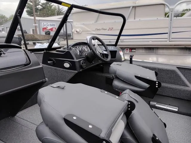 Slide: The Image of Lowe FM 1675 WT 2022 - 6