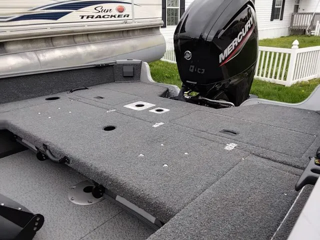 Slide: The Image of Lowe FM 1675 WT 2022 - 7